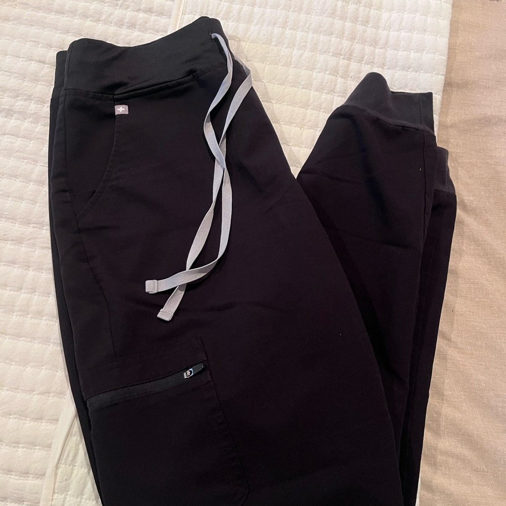 Figs jogger scrub pants